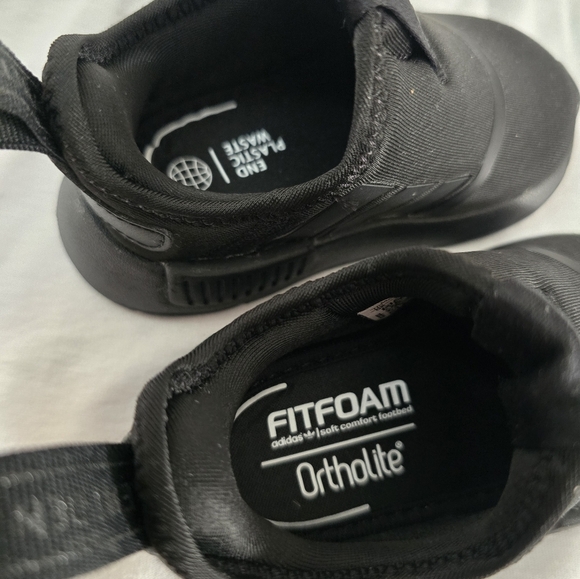 Adidas Black Sneakers Modern Slip-On Design - Picture 2 of 7